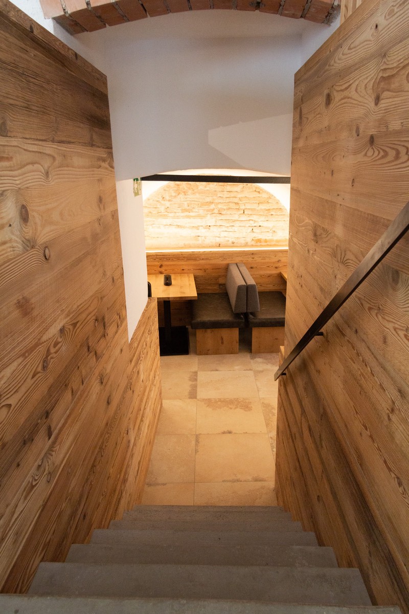 Treppe zum historischen Gewölbekeller